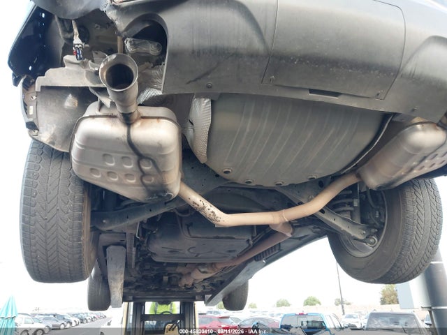Chevrolet Traverse Ls 2018 1GNERFKW8JJ271858 Image 18
