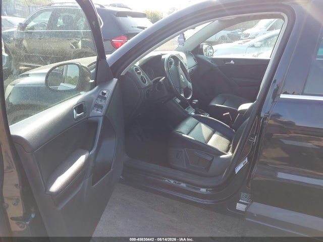 Продаж на аукціоні авто 2010 Volkswagen Tiguan Wolfsburg Edition, vin: WVGBV7AX8AW524988, номер лоту: 45830442