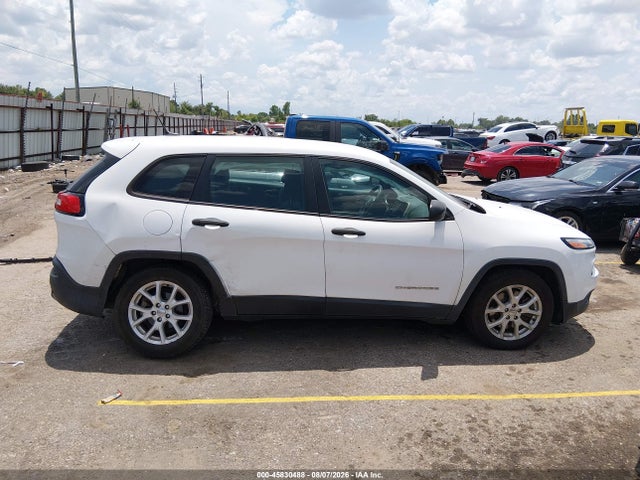 Продажа на аукционе авто 2015 Jeep Cherokee Sport, vin: 1C4PJLAB4FW611698, номер лота: 45830488