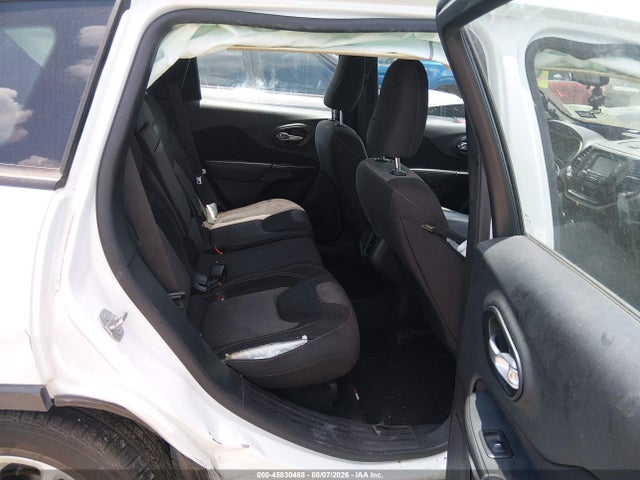Продажа на аукционе авто 2015 Jeep Cherokee Sport, vin: 1C4PJLAB4FW611698, номер лота: 45830488