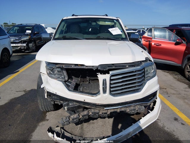 Продажа на аукционе авто 2016 Lincoln Navigator L Select, vin: 5LMJJ3HT8GEL11828, номер лота: 45830517