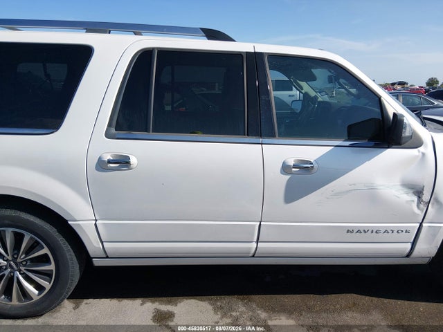 Продажа на аукционе авто 2016 Lincoln Navigator L Select, vin: 5LMJJ3HT8GEL11828, номер лота: 45830517