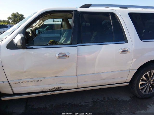 Продажа на аукционе авто 2016 Lincoln Navigator L Select, vin: 5LMJJ3HT8GEL11828, номер лота: 45830517