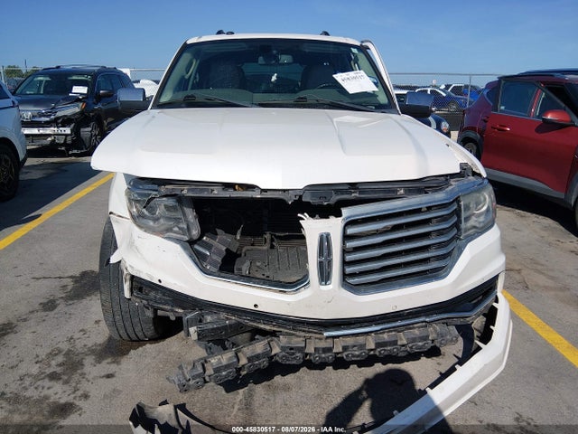 Продажа на аукционе авто 2016 Lincoln Navigator L Select, vin: 5LMJJ3HT8GEL11828, номер лота: 45830517