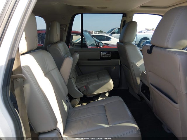 Продажа на аукционе авто 2016 Lincoln Navigator L Select, vin: 5LMJJ3HT8GEL11828, номер лота: 45830517