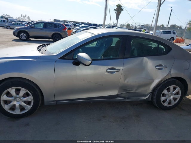 3MZBM1U76FM196751 Mazda Mazda3 I Sport