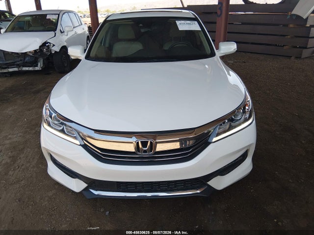 45830625 :رقم المزاد ، 1HGCR2F92HA225290 vin ، 2017 Honda Accord Ex-l مزاد بيع