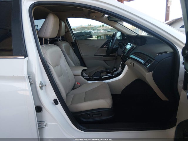 45830625 :رقم المزاد ، 1HGCR2F92HA225290 vin ، 2017 Honda Accord Ex-l مزاد بيع