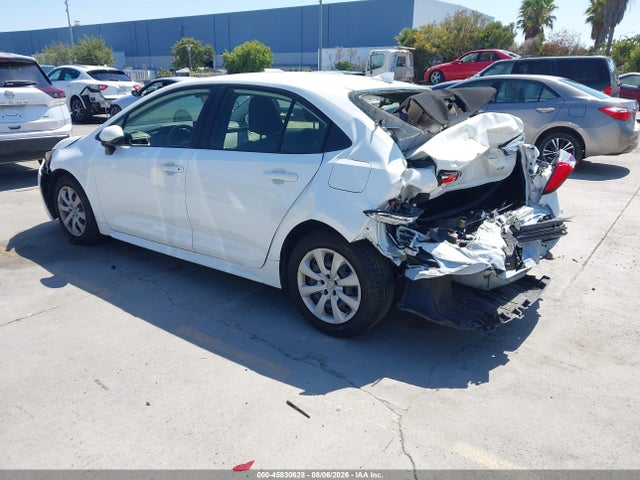 Toyota COROLLA LE 2022 JTDEPMAE0N3033329 Image 3
