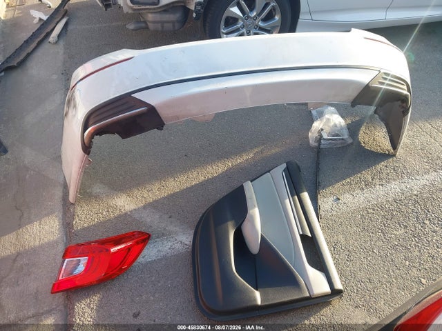 1HGCV1F17JA176027 Honda ACCORD LX