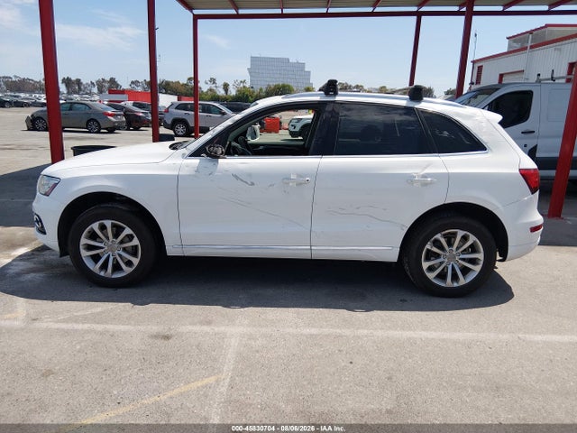 WA1C2AFP0HA070793 Audi Q5 2.0t Premium