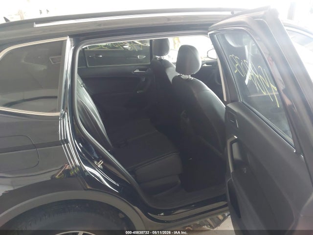 Продажа на аукционе авто 2021 Volkswagen Tiguan 2.0t Se/2.0t Se R-line Black/2.0t Sel, vin: 3VV2B7AX4MM088093, номер лота: 45830732