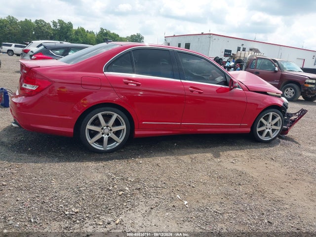 Продаж на аукціоні авто 2012 Mercedes-benz C 300 Sport 4matic, vin: WDDGF8BB5CR210917, номер лоту: 45830791
