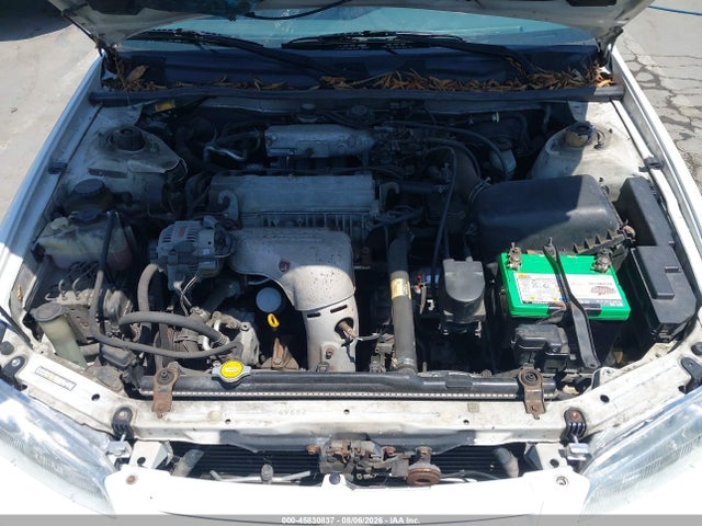 1999 Toyota Camry Le მანქანა იყიდება აუქციონზე, vin: 4T1BG22K6XU886709, აუქციონის ნომერი: 45830837