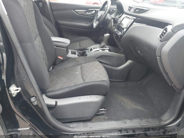 2021 Nissan Rogue Sport Sv Fwd Xtronic Cvt მანქანა იყიდება აუქციონზე, vin: JN1BJ1BV2MW568082, აუქციონის ნომერი: 45830937