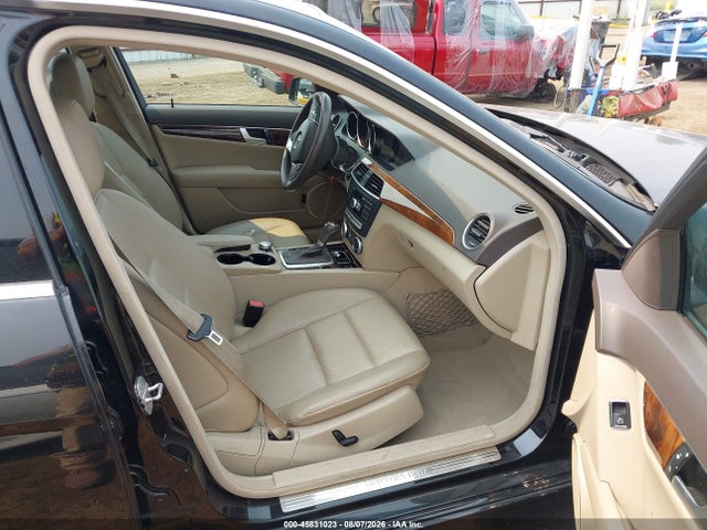 Aukcja sprzedaży 2012 Mercedes-benz C 250 Sport, vin: WDDGF4HB9CA710352, numer aukcji: 45831023