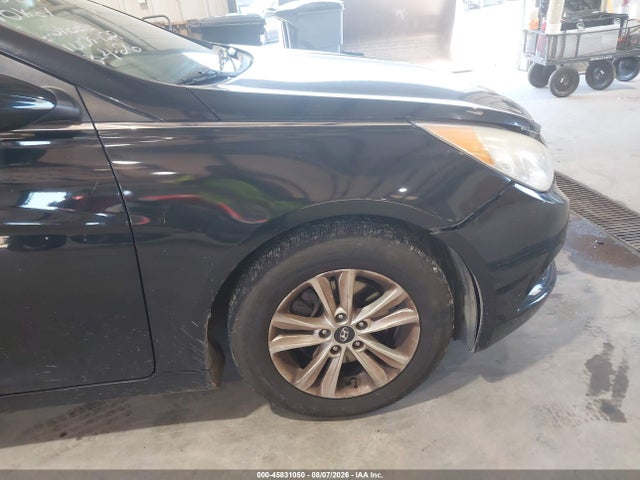 2013 Hyundai Sonata Gls მანქანა იყიდება აუქციონზე, vin: 5NPEB4AC6DH745814, აუქციონის ნომერი: 45831050