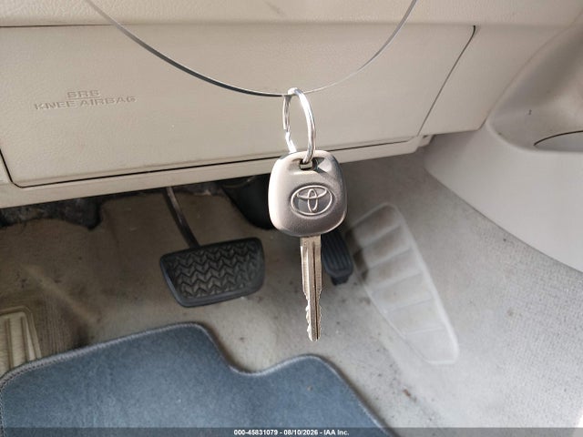 45831079 :رقم المزاد ، 4T1BF3EK4BU763570 vin ، 2011 Toyota Camry مزاد بيع