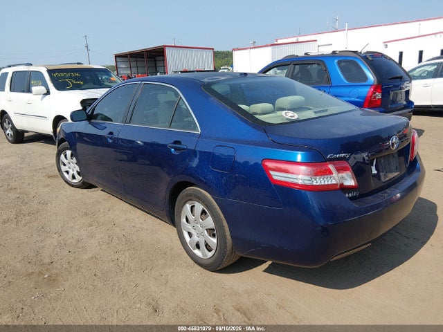 45831079 :رقم المزاد ، 4T1BF3EK4BU763570 vin ، 2011 Toyota Camry مزاد بيع