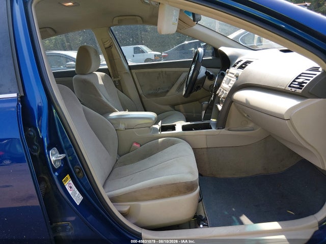 45831079 :رقم المزاد ، 4T1BF3EK4BU763570 vin ، 2011 Toyota Camry مزاد بيع