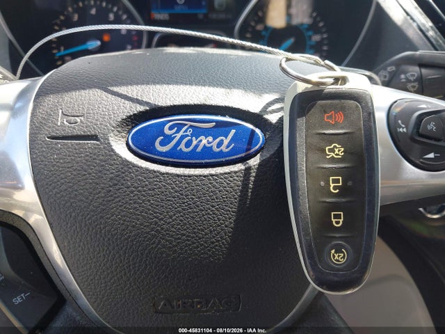 1FMCU0JX2FUB41324 Ford Escape Titanium