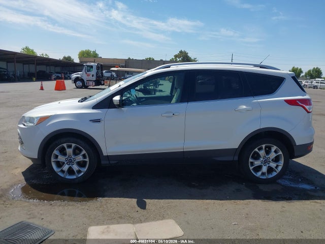 1FMCU0JX2FUB41324 Ford Escape Titanium