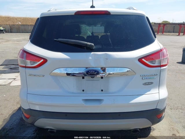 1FMCU0JX2FUB41324 Ford Escape Titanium