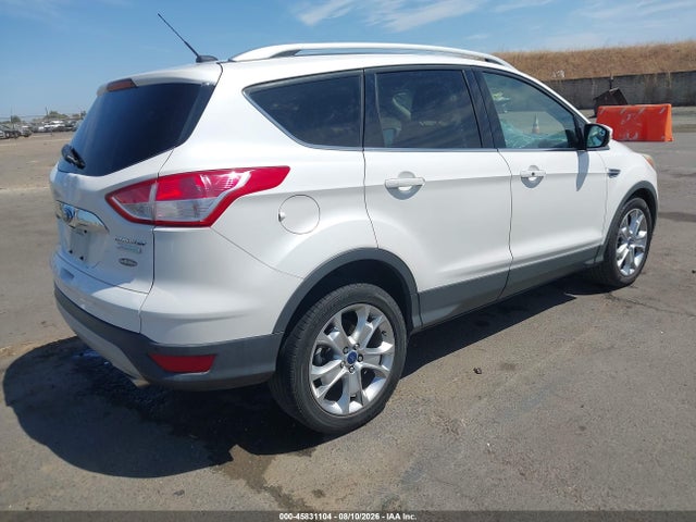 1FMCU0JX2FUB41324 Ford Escape Titanium