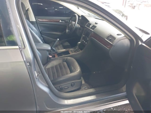 Продажа на аукционе авто 2012 Volkswagen Passat 2.0l Tdi Sel Premium, vin: 1VWCN7A39CC033823, номер лота: 45831107