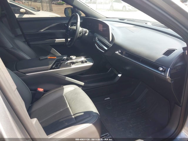 45831128 :رقم المزاد ، 1GYKPPRK1RZ105036 vin ، 2024 Cadillac Lyriq Luxury W/1sc مزاد بيع