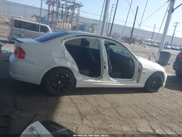45831134 :رقم المزاد ، WBAPH5C51BA442940 vin ، 2011 Bmw 328i مزاد بيع