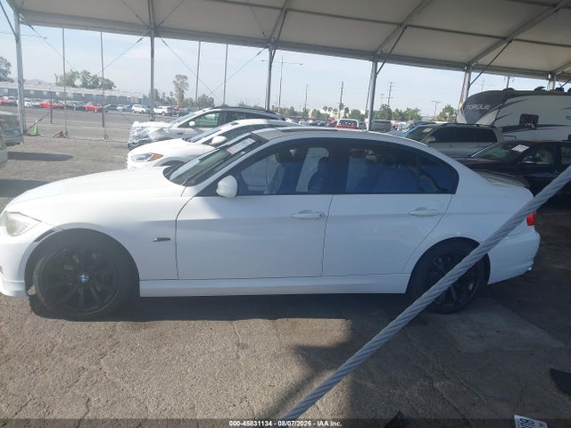 45831134 :رقم المزاد ، WBAPH5C51BA442940 vin ، 2011 Bmw 328i مزاد بيع