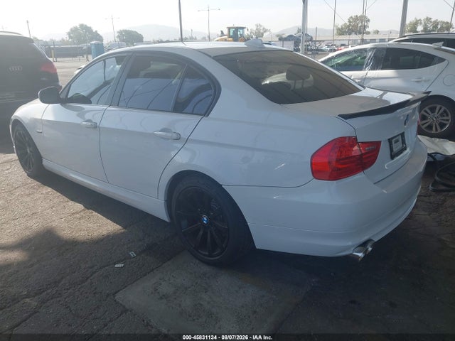 45831134 :رقم المزاد ، WBAPH5C51BA442940 vin ، 2011 Bmw 328i مزاد بيع