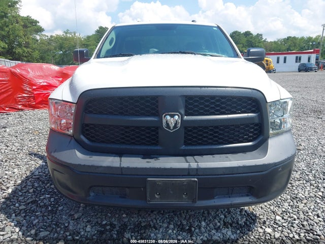 45831230 :رقم المزاد ، 3C6JR6DG7JG255415 vin ، 2018 Ram 1500 Tradesman  4x2 8' Box مزاد بيع