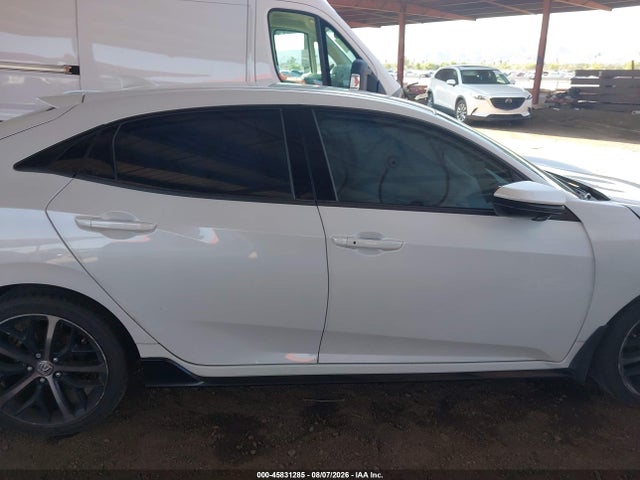 45831285 :رقم المزاد ، SHHFK7H48MU228273 vin ، 2021 Honda Civic Sport مزاد بيع