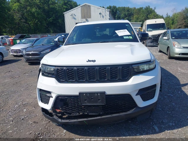 Продажа на аукционе авто 2024 Jeep Grand Cherokee Altitude 4x4, vin: 1C4RJHAG4R8934451, номер лота: 45831288
