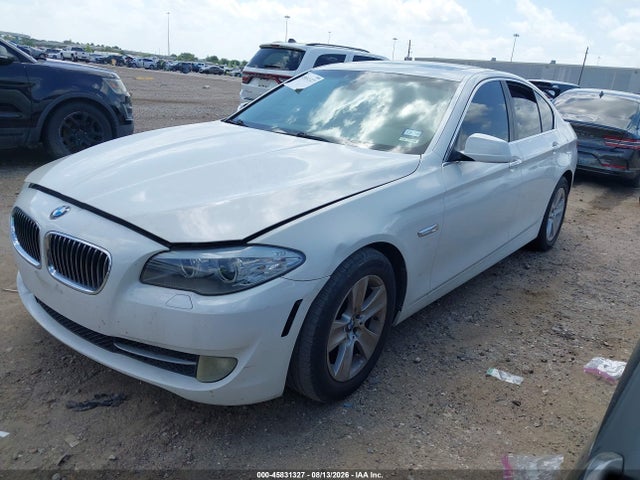 45831327 :رقم المزاد ، WBAFR1C5XBC746631 vin ، 2011 Bmw 528i مزاد بيع