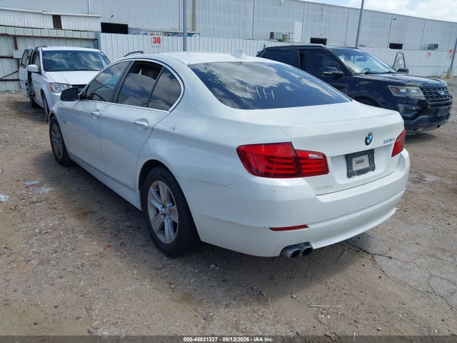 45831327 :رقم المزاد ، WBAFR1C5XBC746631 vin ، 2011 Bmw 528i مزاد بيع