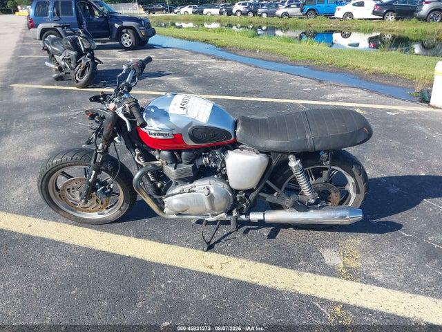 Продаж на аукціоні авто 2011 Triumph Motorcycle Bonneville, vin: SMT900K14BT490619, номер лоту: 45831373