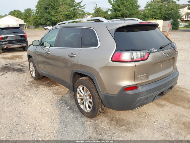 45831378 :رقم المزاد ، 1C4PJMCX7KD131272 vin ، 2019 Jeep Cherokee Latitude 4x4 مزاد بيع