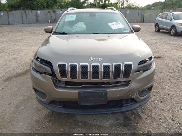 45831378 :رقم المزاد ، 1C4PJMCX7KD131272 vin ، 2019 Jeep Cherokee Latitude 4x4 مزاد بيع