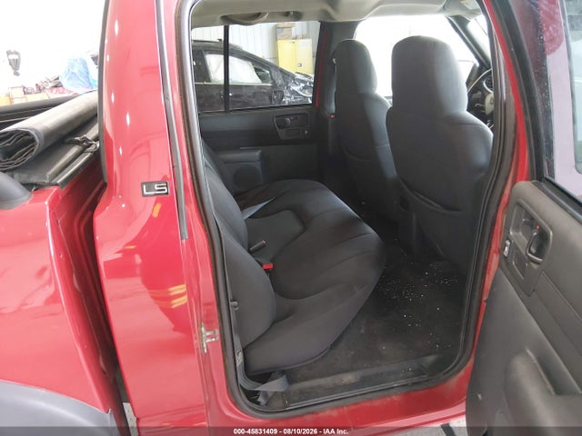 45831409 :رقم المزاد ، 1GCDT13X14K147705 vin ، 2004 Chevrolet S-10 Ls مزاد بيع