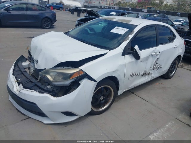 Toyota COROLLA LE 2015 5YFBURHE0FP297609 Image 2