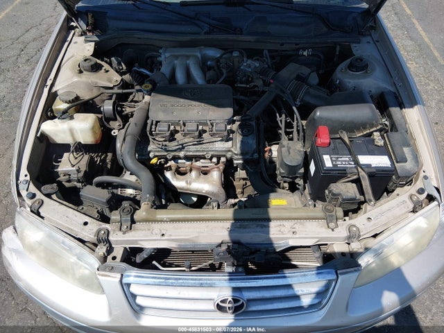 45831503 :رقم المزاد ، JT2BF22K110313781 vin ، 2001 Toyota Camry Le V6 مزاد بيع