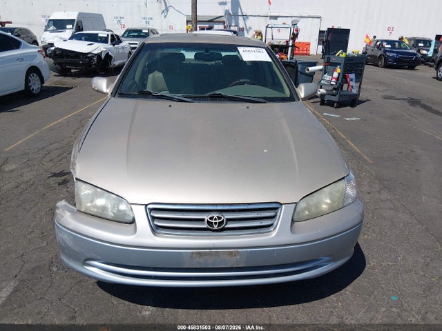 45831503 :رقم المزاد ، JT2BF22K110313781 vin ، 2001 Toyota Camry Le V6 مزاد بيع