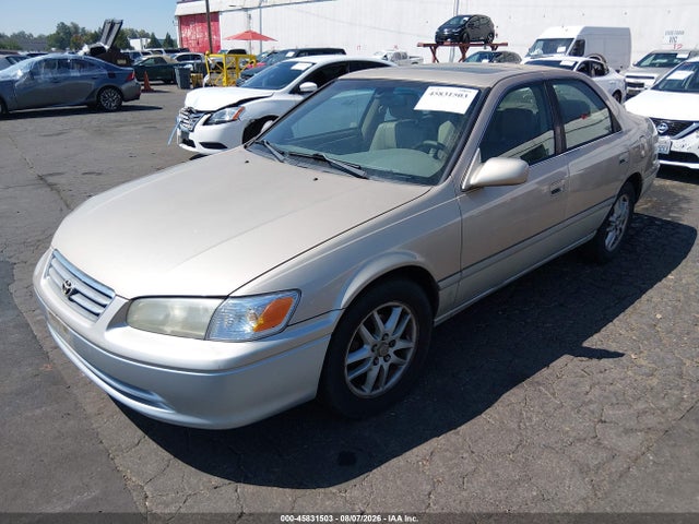 45831503 :رقم المزاد ، JT2BF22K110313781 vin ، 2001 Toyota Camry Le V6 مزاد بيع