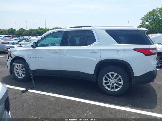 1GNERGKW3JJ242225 Chevrolet Traverse Lt Cloth