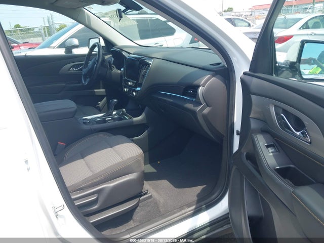 1GNERGKW3JJ242225 Chevrolet Traverse Lt Cloth