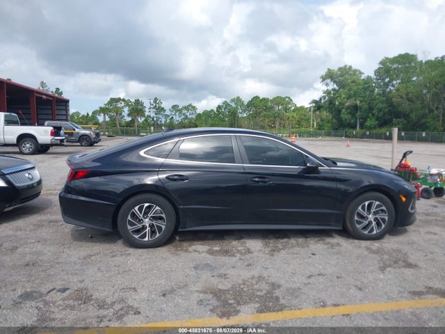 Продажа на аукционе авто 2022 Hyundai Sonata Hybrid Blue, vin: KMHL24JJ1NA051543, номер лота: 45831675
