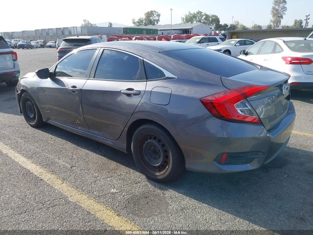 Honda Civic Lx 2018 2HGFC2F5XJH565189 Image 3